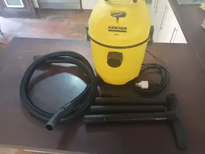 Aspiradora Karcher WD1 - miniatura 1