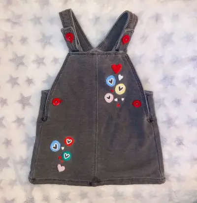 Jardinera infantil gris con bordados - miniatura 1