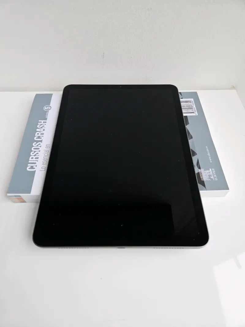 iPad Air 4ta Gen gris poco uso - 4