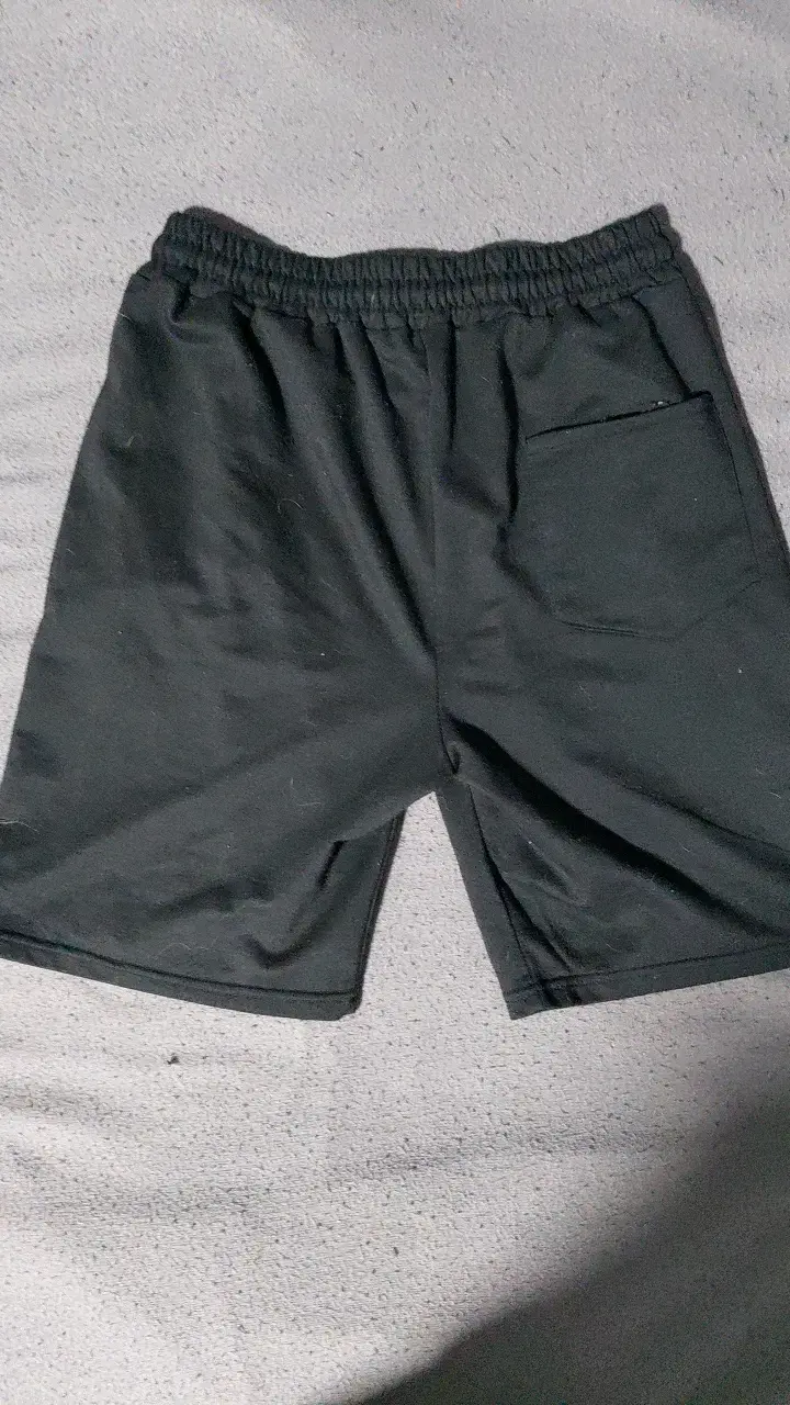 Shorts deportivos Converse negros y grises - 2