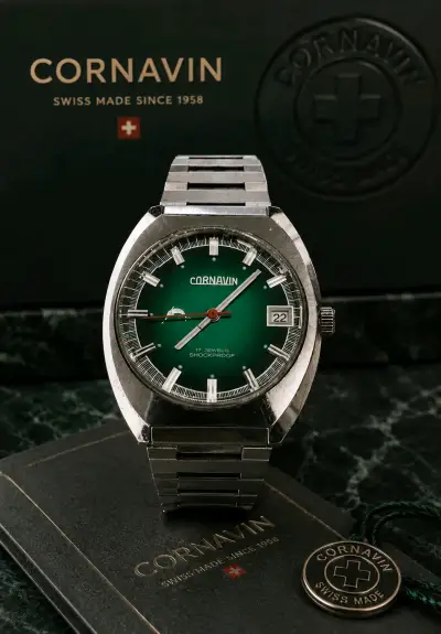 Reloj Cornavin suizo verde clásico - miniatura 1