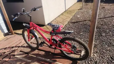 Bicicleta urbana Rave azul con canasto - miniatura 4