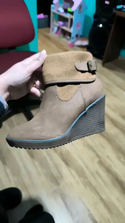 Botines de gamuza marrón con taco chino - miniatura 2