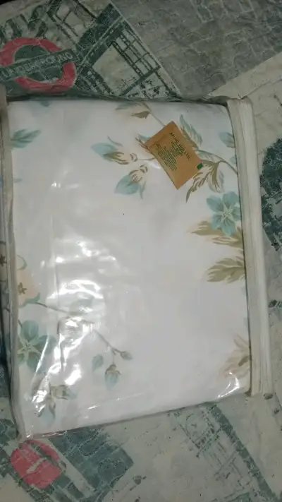 Juego de cama de 4 piezas floral - miniatura 2