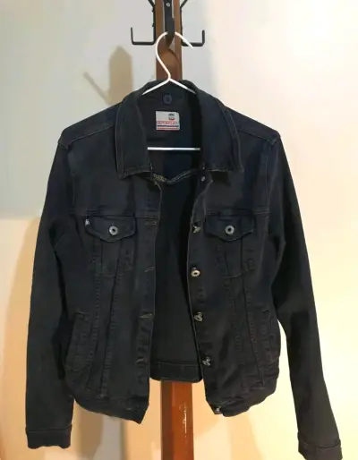 Chaqueta de mezclilla azul oscuro para mujer - miniatura 1