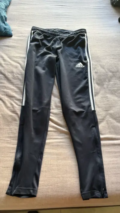 Pantalones deportivos Adidas negros con franjas - miniatura 1