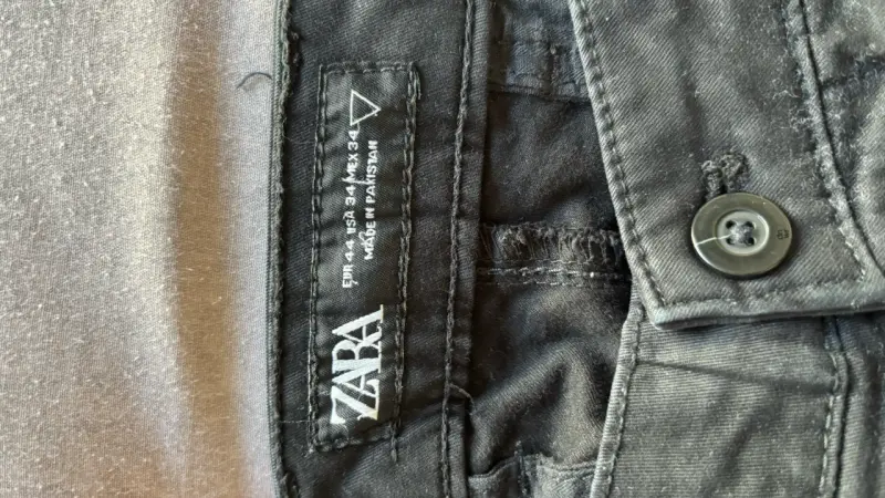 Pantalones negros Zara para hombre - 2