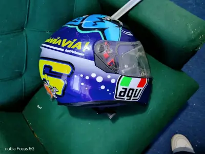 Casco de moto - miniatura 2