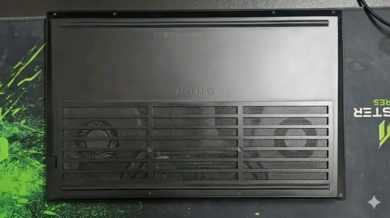 Laptop HP Omen 15 con RTX 2070 Super - 2