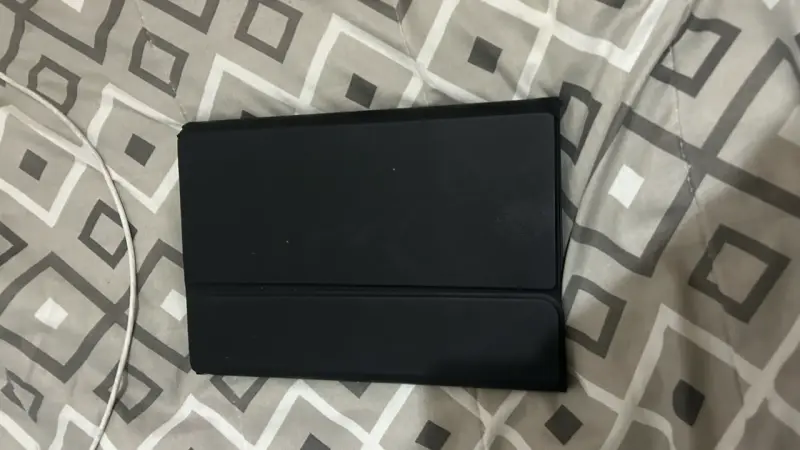 Tablet Lenovo con teclado bluetooth como nueva - 2