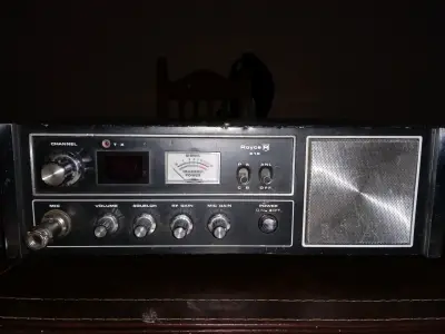 Radio CB vintage Royce 619 en buen estado - miniatura 2