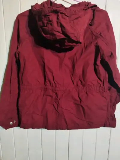 Chaqueta roja GAP con capucha- Talla S - miniatura 3