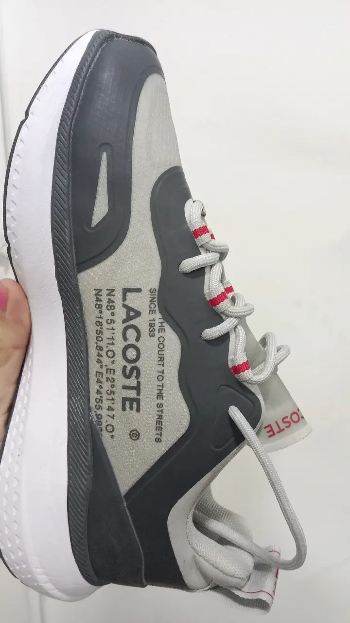 Lacoste gris y blanco - 2