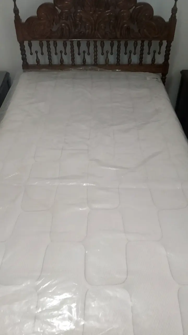Cama individual con colchón nuevo - 3