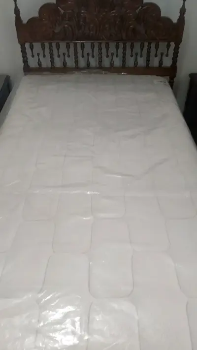 Cama individual con colchón nuevo - miniatura 3