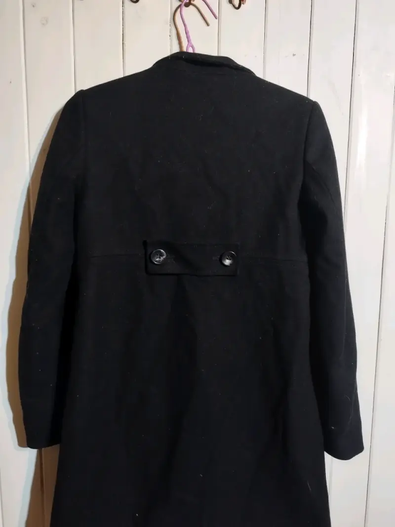 Abrigo negro elegante para mujer - 3