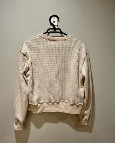 Cardigan beige de punto con botones - miniatura 2