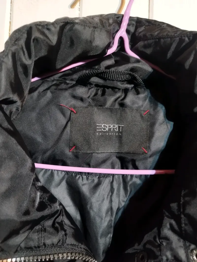 Chaqueta negra Esprit con cinturón - 2