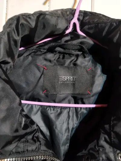 Chaqueta negra Esprit con cinturón - miniatura 2