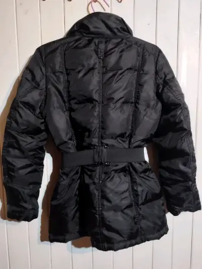 Chaqueta negra Esprit con cinturón - miniatura 4