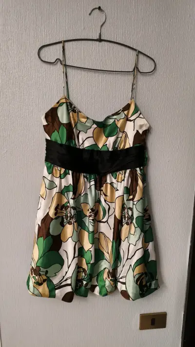 Vestido floral elegante talla L - miniatura 1