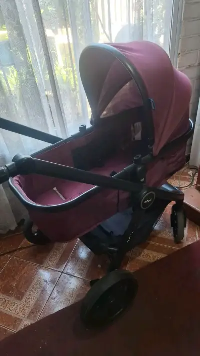 Coche MOISÉS + huevito para el auto - miniatura 1