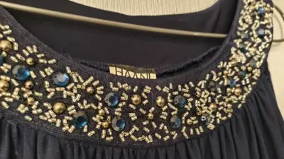 Vestido azul con detalles en mostacilla talla L - miniatura 3
