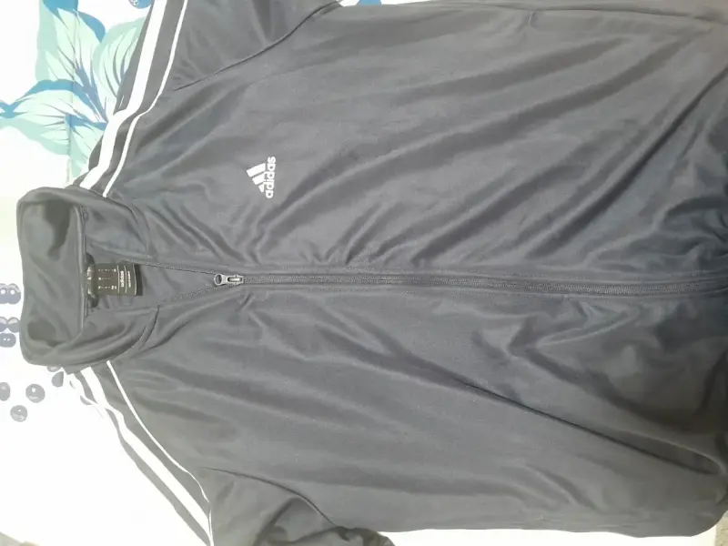 Poleron deportivo Adidas talla L - 2