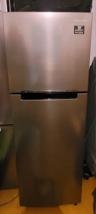 Refrigerador Samsung de dos puertas en acero inoxidable - miniatura 1