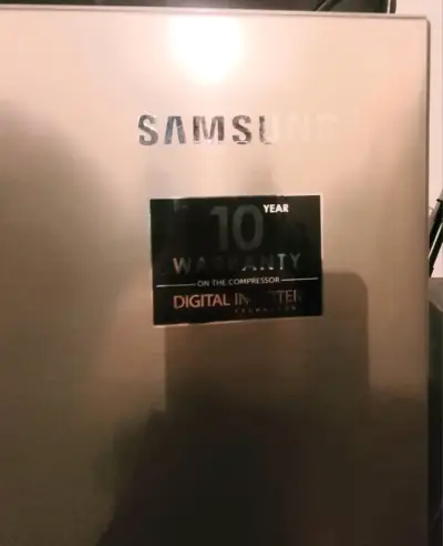 Refrigerador Samsung de dos puertas en acero inoxidable - miniatura 3