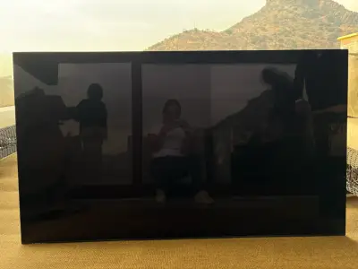 Televisor LED de pantalla plana - miniatura 2