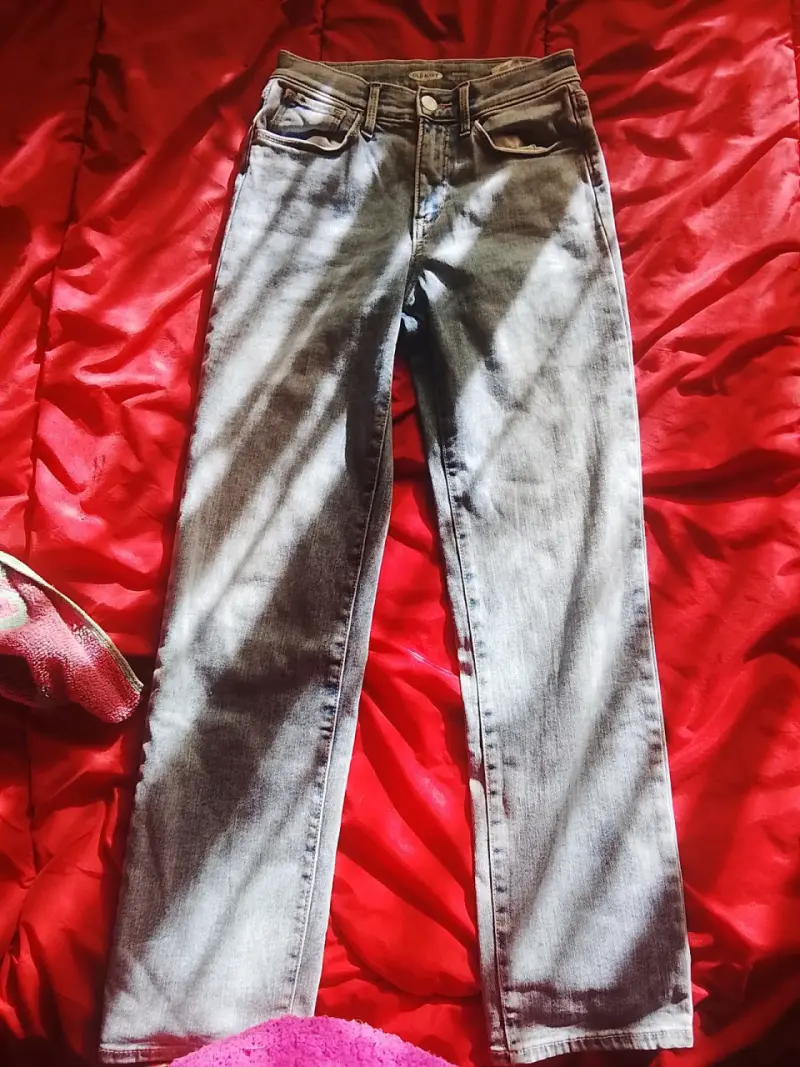 Jeans de mezclilla elásticados para mujer - 1