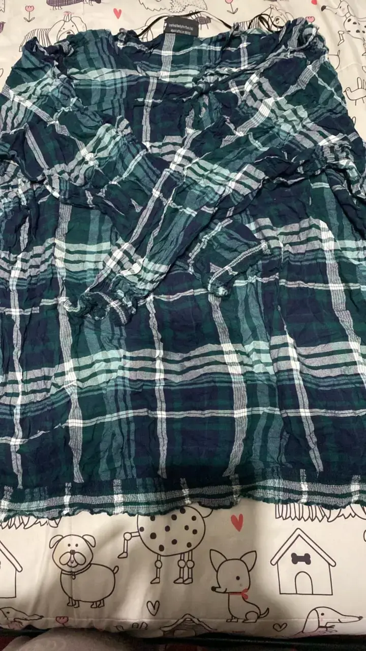 Blusa de cuadros azul y verde