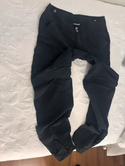 Pantalones negros trekking para mujer - miniatura 1