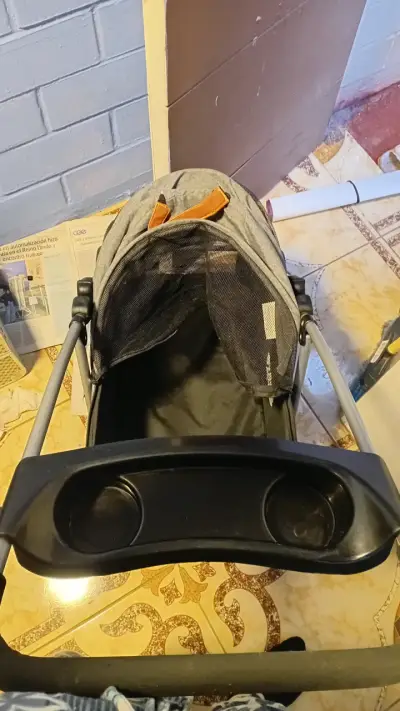 Cuna portátil Costway con malla para mascotas. - miniatura 4