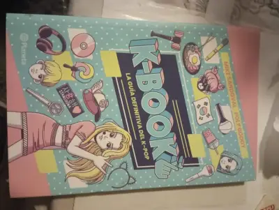 Libro K-Book: La Guía Definitiva Del K-Pop - nuevo - miniatura 1