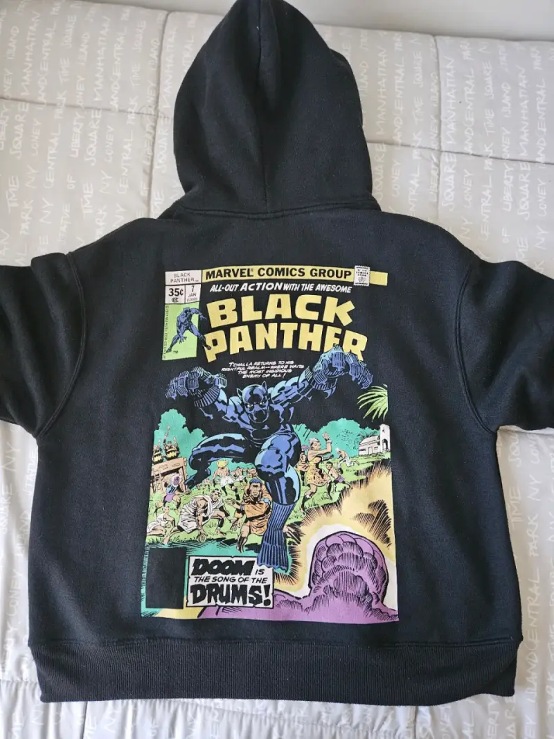 Polerón negro Zara Marvel con capucha - 2