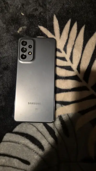 Samsung A-73 256gb, $180.000.- - miniatura 3