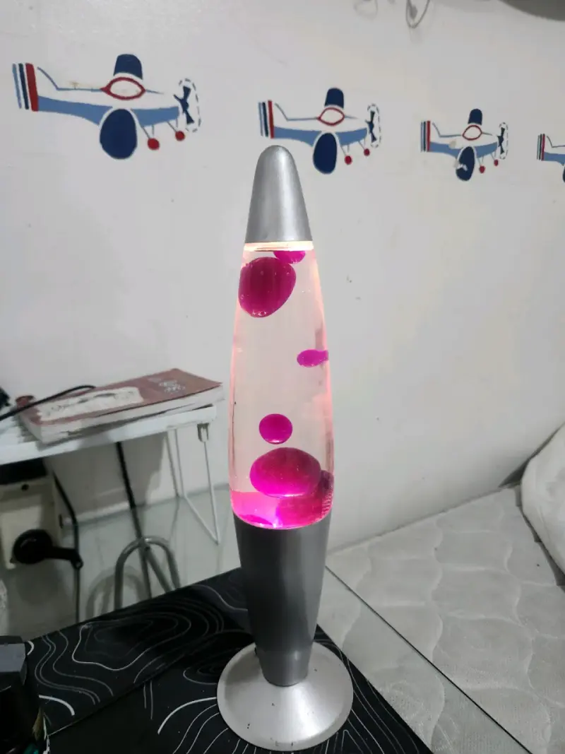 Lámpara de lava decorativa retro