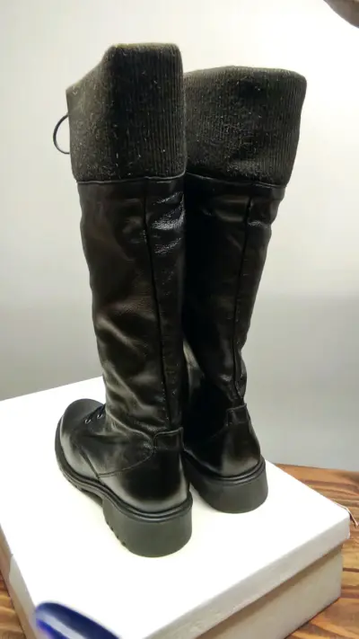 Botas negras de cuero largas con cordones - miniatura 4