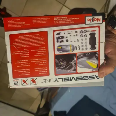 Kit de ensamblaje Ferrari Monza SP1 1:24 - miniatura 2