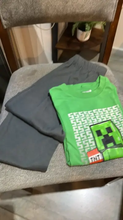 Pijama largo de Minecraft para niños - miniatura 1