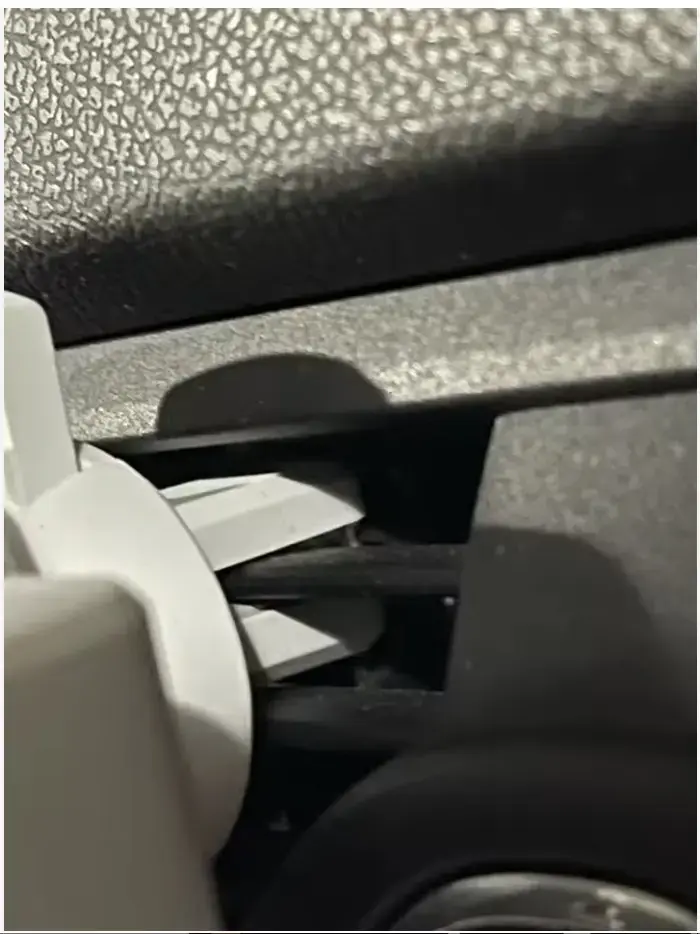 Soporte de celular para auto ajustable - 3