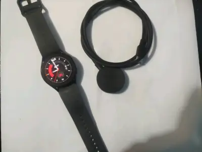 Smartwatch 5 samsung (vendo o permuto) - miniatura 1