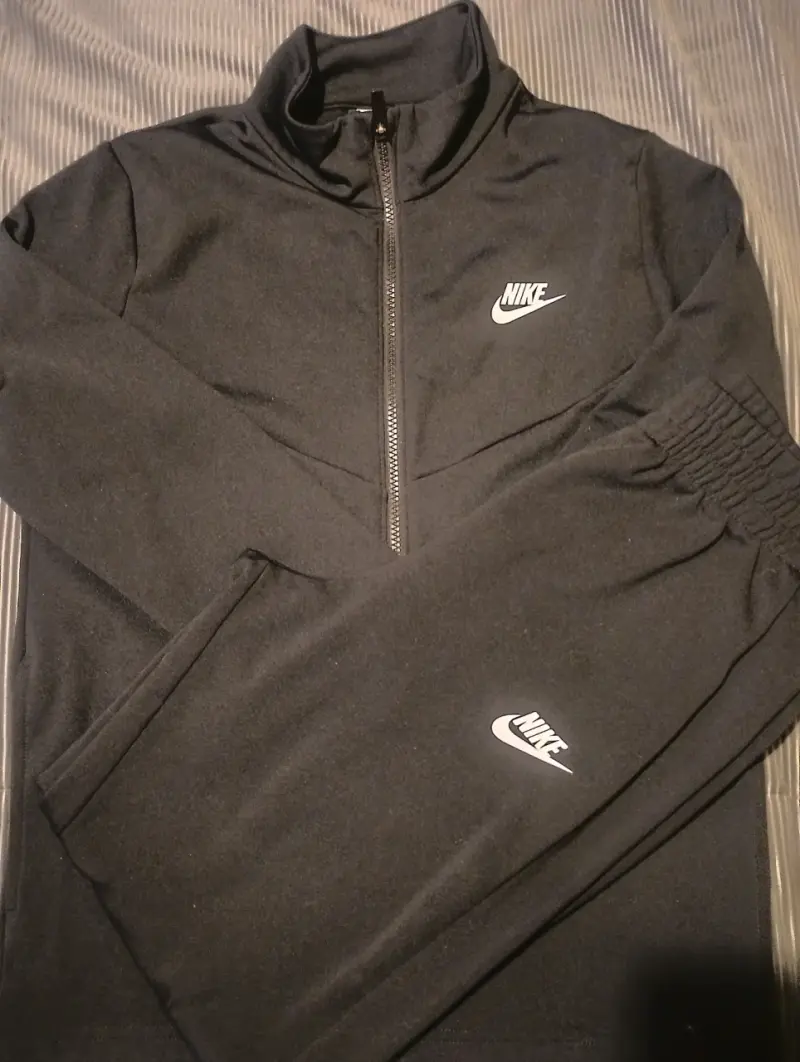 Conjunto deportivo Nike negro para hombre - 2