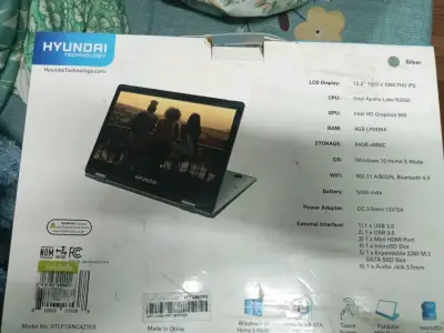 Laptop Hyundai 13.3'' FHD IPS 4GB RAM - miniatura 1