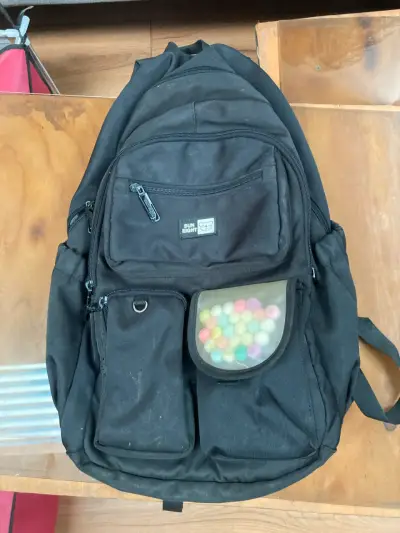Mochila negra Sun Eight con compartimentos - miniatura 1