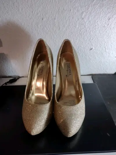 Tacones dorados Todopiel 38 - miniatura 4