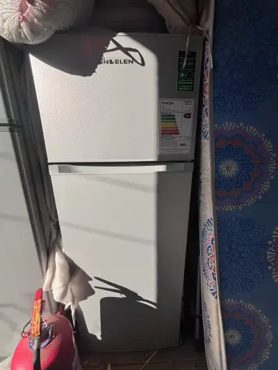 Refrigerador Sindelen En buen estado - miniatura 1