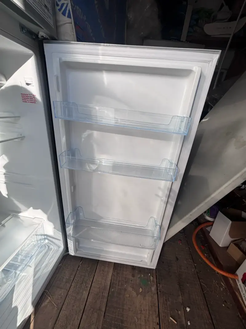 Refrigerador Sindelen En buen estado - 3